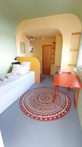 Private small studio in Costa de Caparica